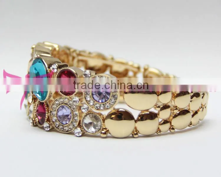 Luxury and fashion colorful crystal bangle, fashion charming bangle bracelet, metal bracelet