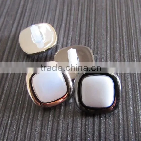 Earring Designed Plastic Button