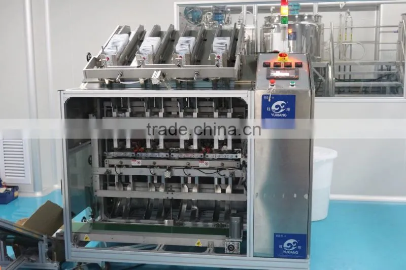Full-automatic facial mask plastic bag filling sealing machine
