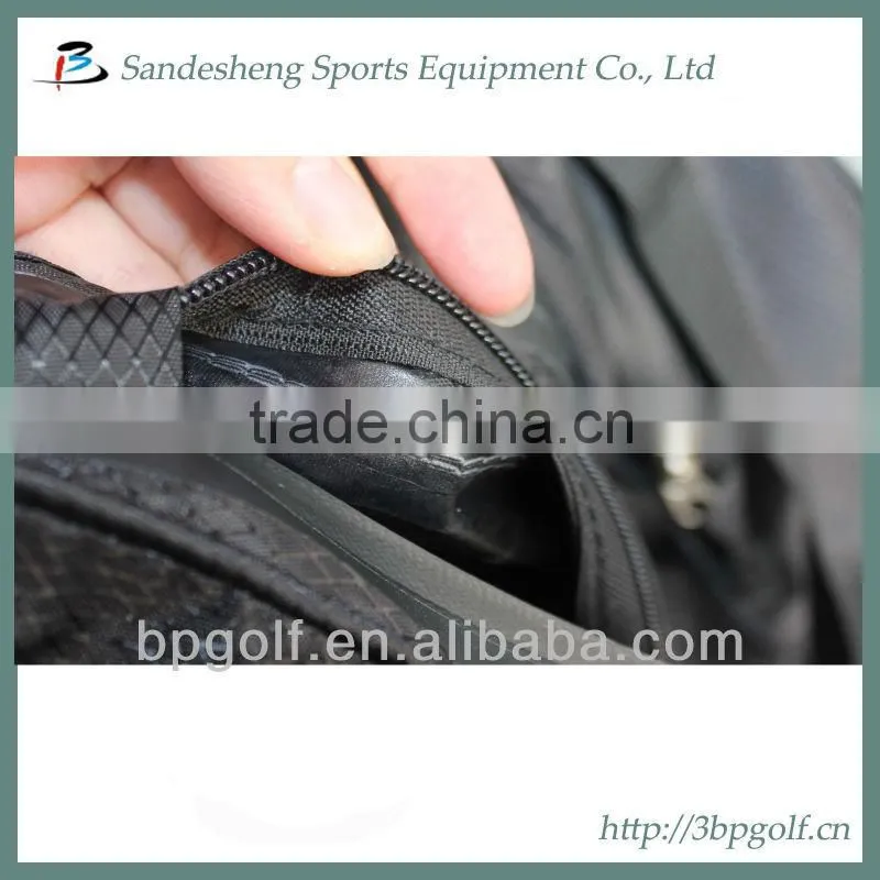 Lately golf bag with wheels