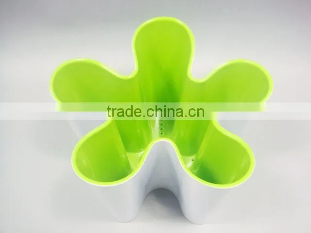 Two Tone Flower Shaped Melamine Colander Utensils
