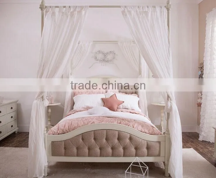 Princess Wonderland Luxury European Style Solid Wood Tufted Bed with Pure White Poster and Canopy BF11-02274e