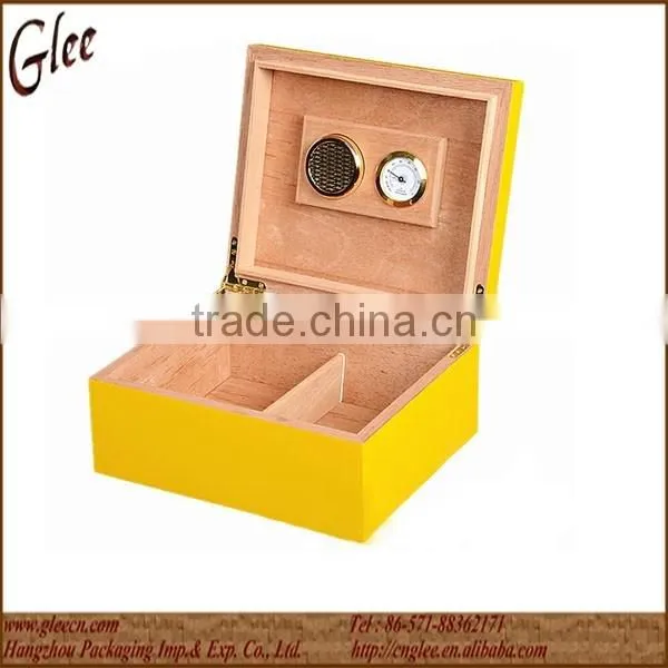 Piano lacquer wooden cigar humidor box