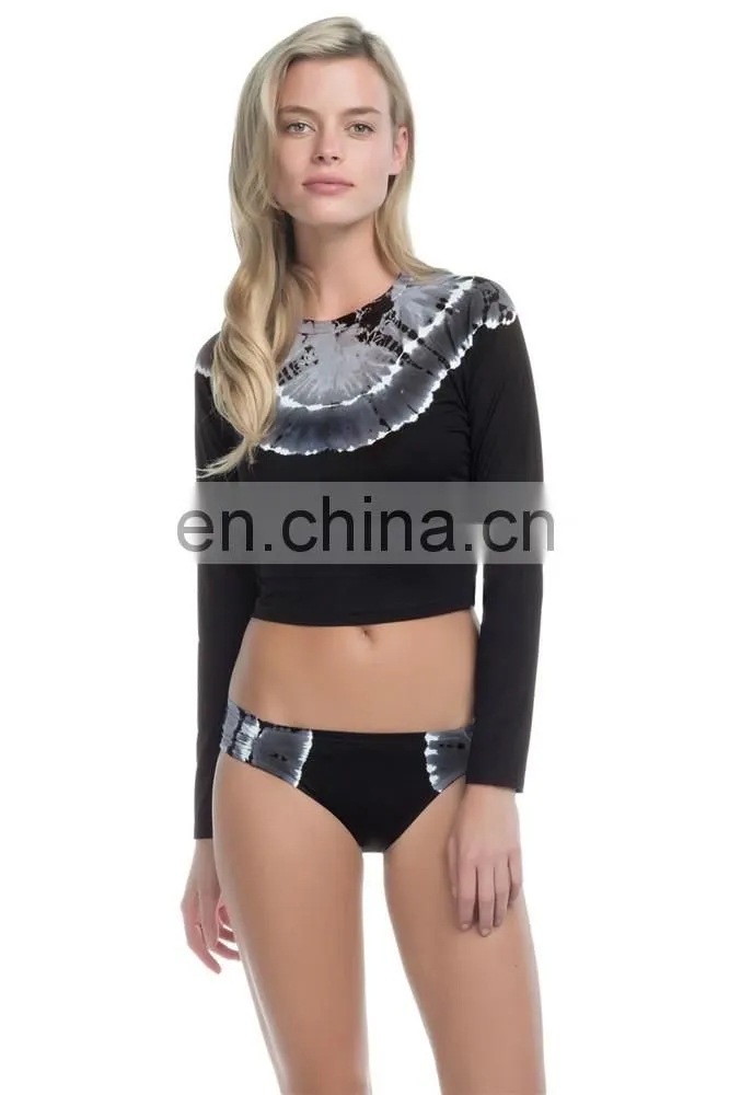 Women fashion long sleeve round neck cropped black quick dry sublimated rash guard with UV protection