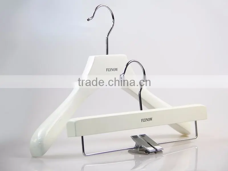 CY-654 custom wholesale luxury wooden clothes hanger wooden pant hanger