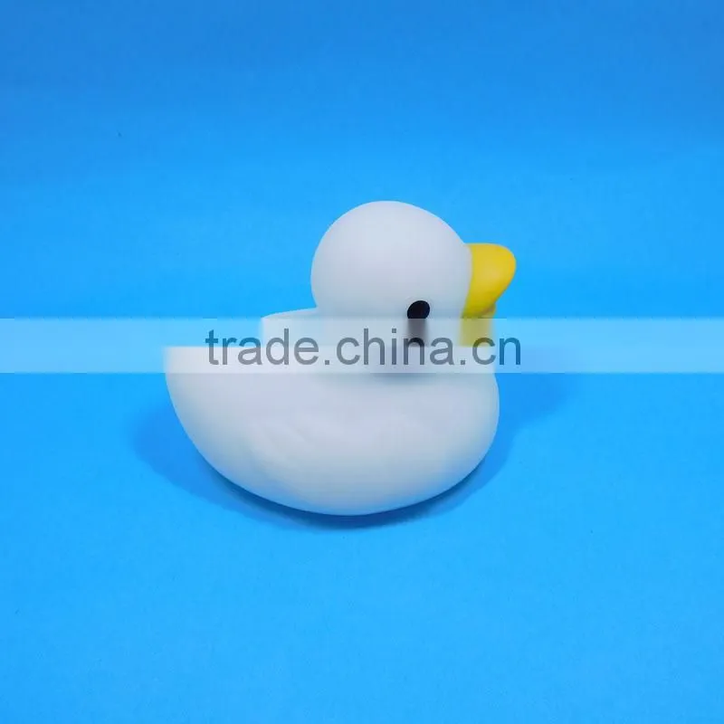 Eco-friendly Flashing Led White Vinyl Duck Toys