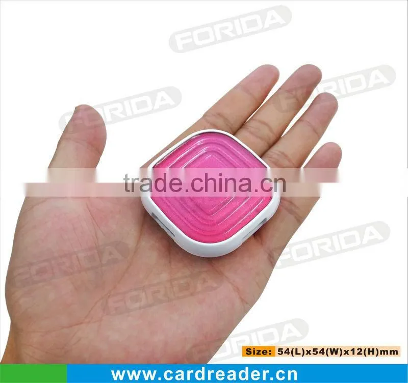 Round shaped 4 port usb hub
