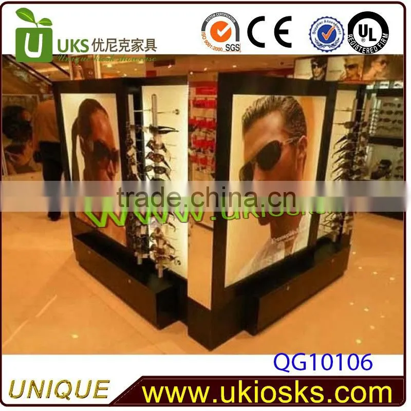Unique design sungalsses retail kiosk with modern style