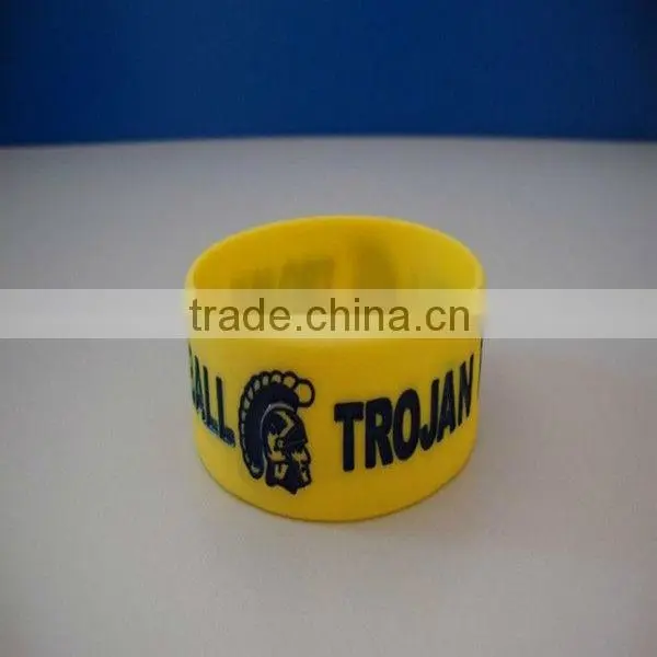 fancy silicone bracelet key ring hot selling