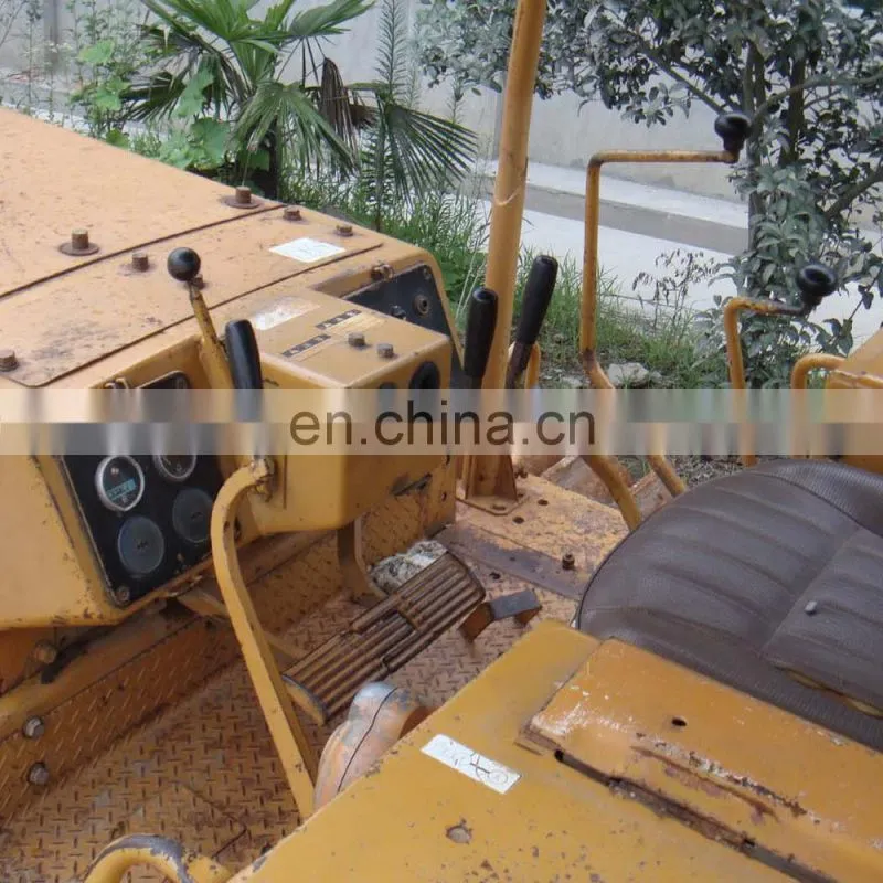 Original painting Komatsu D5P tracked dozer Japan Komatsu D50P crawler bulldozer on sale in Shanghai