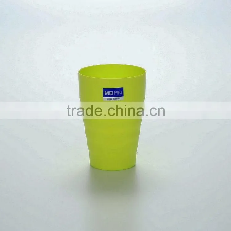 Reusable and Stackable Plastic Cups