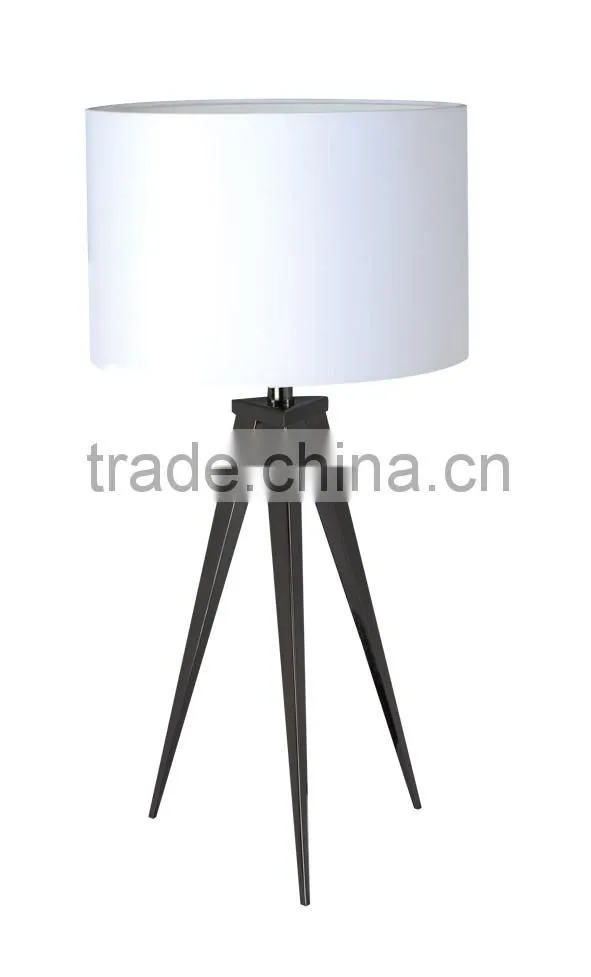 2015 hot sale modern business metal desk lamp with drops of metal globel