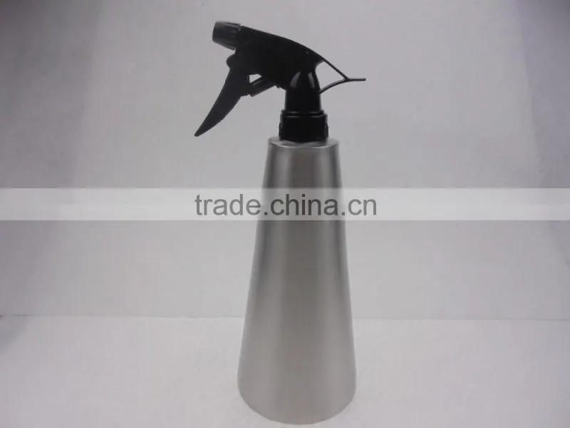 Provide elegant and generous stainless steel spray bottle