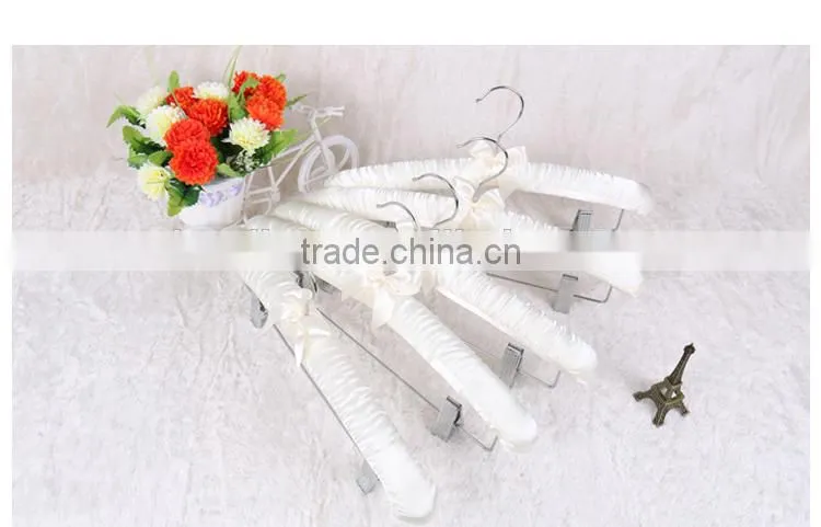 Fashion hotel clothes satin hanger with fabric cover /leave no trace
