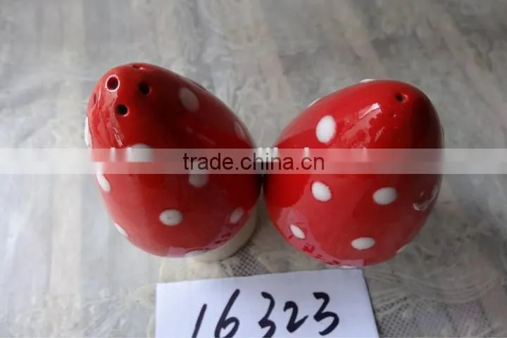 ceramic mushroom salt and pepper shaker personalized design