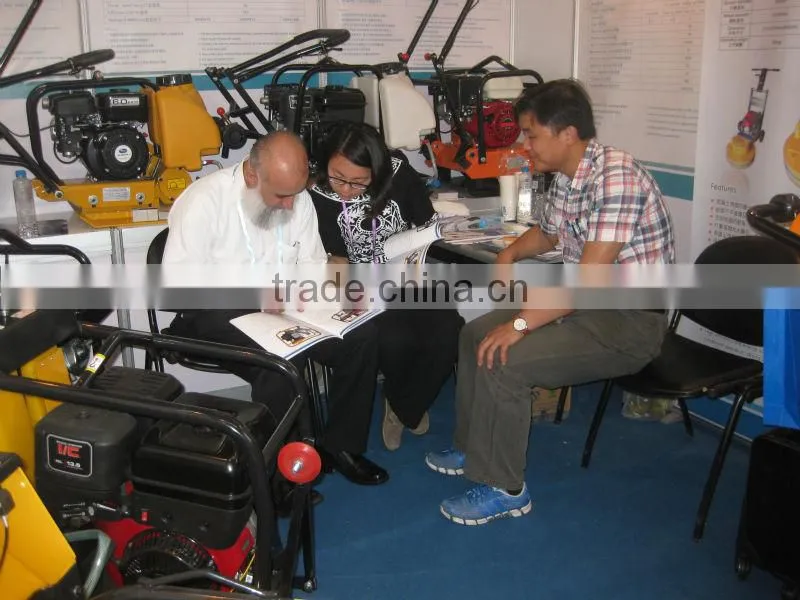 WH-C90S with BS engine hand operated compactors