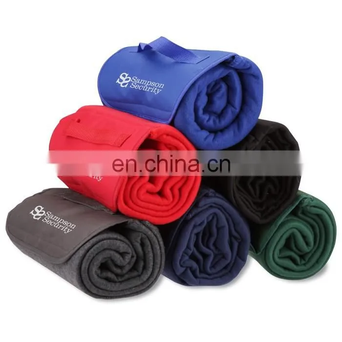 XD1031 roll up travel blanket roll up fleece picnic blanket with waterproof