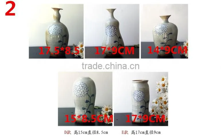 Jingdezhen Blue And White Floret Bottle Hand-Painted HY0013