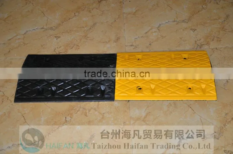 500*350*40mm traffic road rubber speed hump for Crossroads/heavy strength rubber speed hump used in Intersection