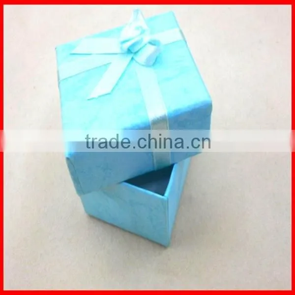 the light blue textured paper boxing all kinds of gifts bottom and lid box