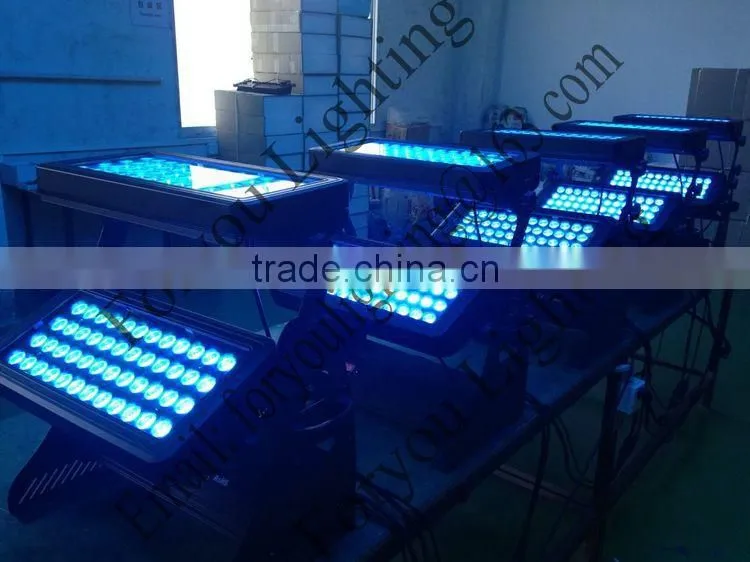 Factory Wholesale Outdoor IP65 Waterproof Rainproof Building City Color Light 96x15W RGBWA+UV 6-IN-1 LED Wall Washer