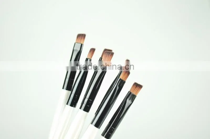 2016 HOT Professional Cosmetic Brushes
