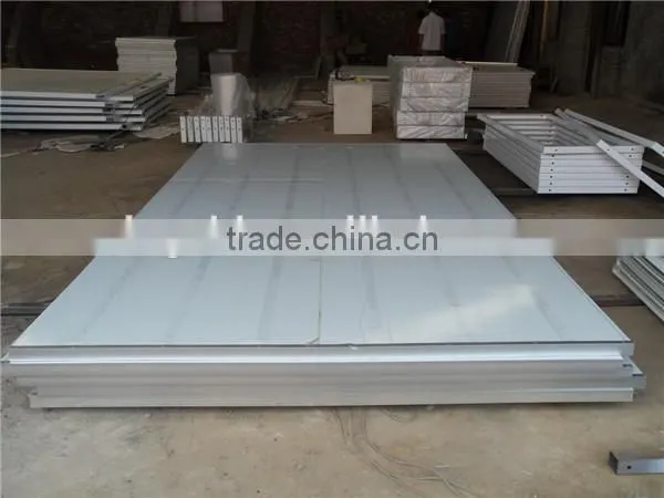 Foldable portable storage container