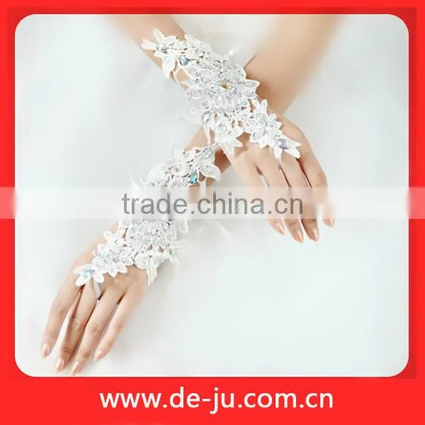 Bowknot Embellishment Long Style White Lace Glove