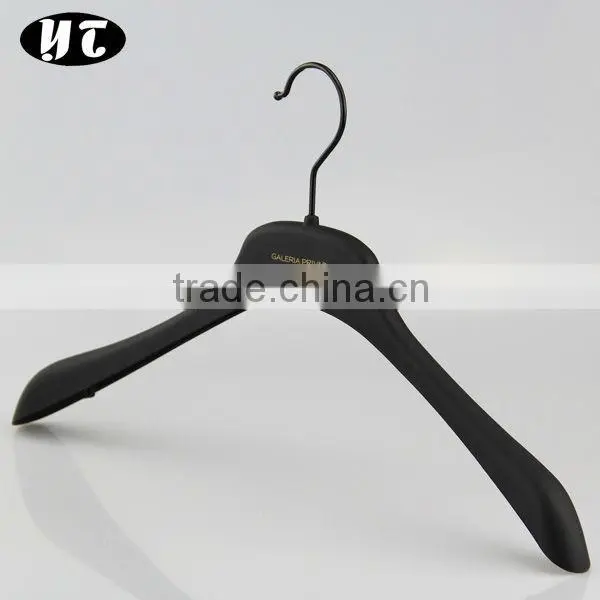 HA793 thick bamboo coat hanger