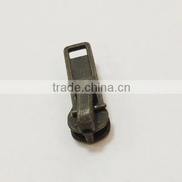 No.3 metal zipper puller DA slider antique brass color