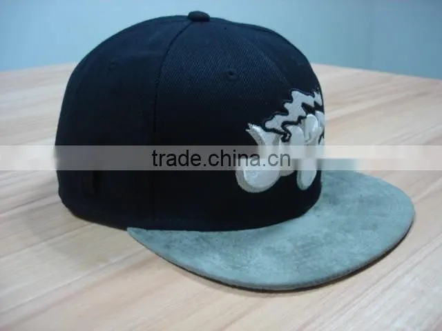 custom 3D embroidery 6 panels snapback caps and suede leather brim
