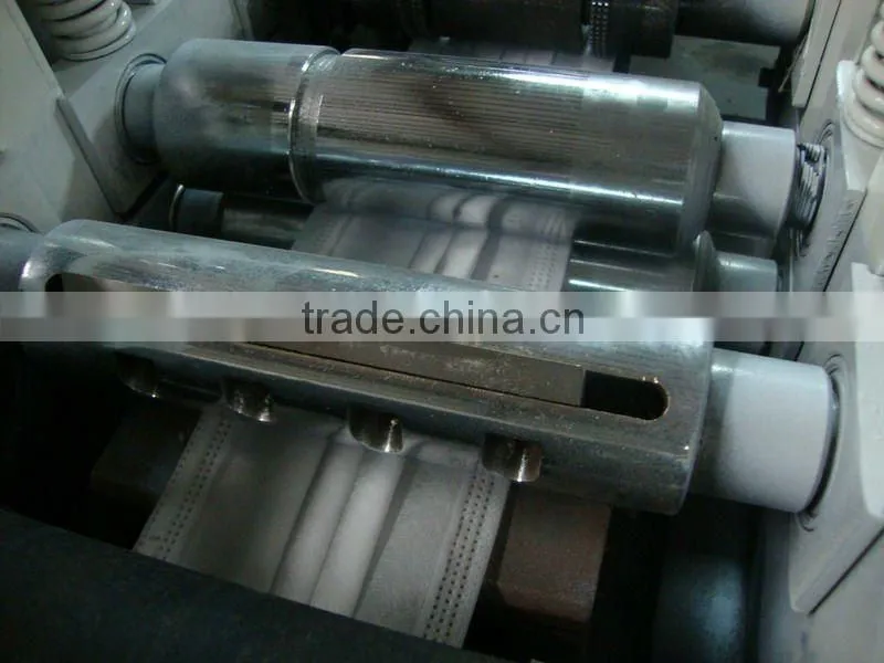 High speed disposable mask making machine