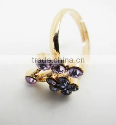 Fashion rhinestone flower rings,Finger ring for women,2013 new design rings