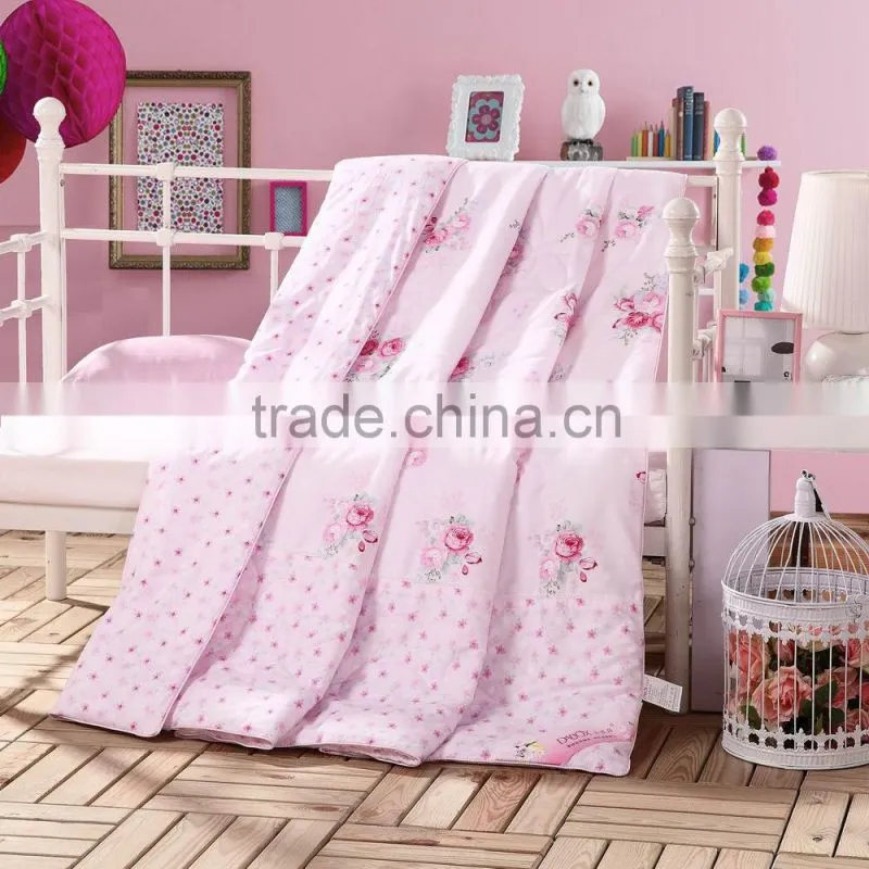 Luxury cheap handmade patchwork floral design pure Silk or down comforter/quilt for baby