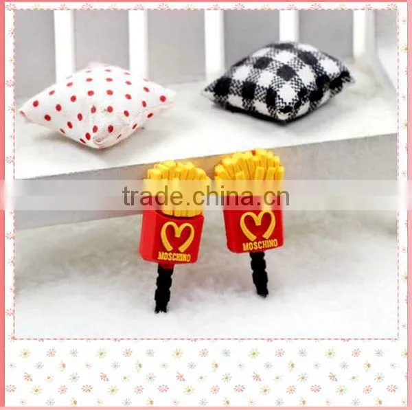 Mini bottle shape PVC earphone plug