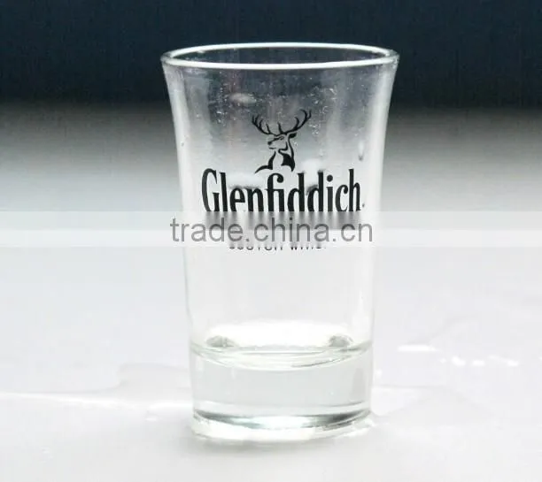 Cocktail dessert shot glass welcomed