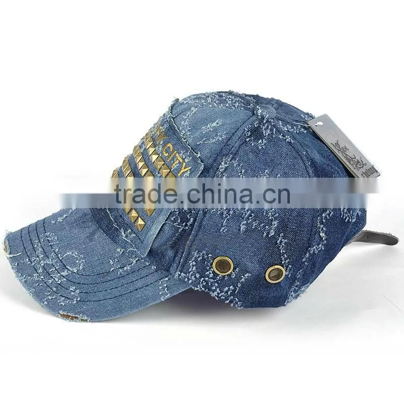 wash jean baseball cap with rivet on the front