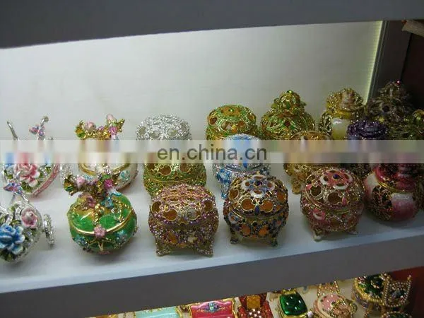 New design Chinese God Figure