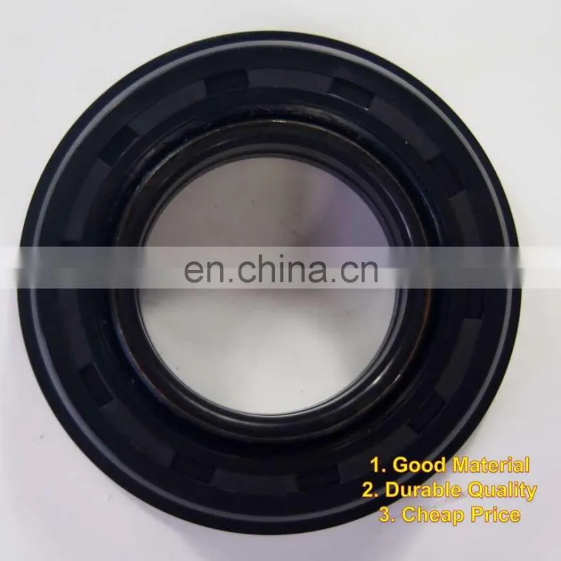 09500-30478 Kubota Combine Harvester Spare Parts Second Corner Oil Seal For DC70