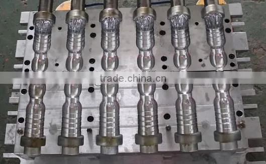 Automatic pet blow moulding machine