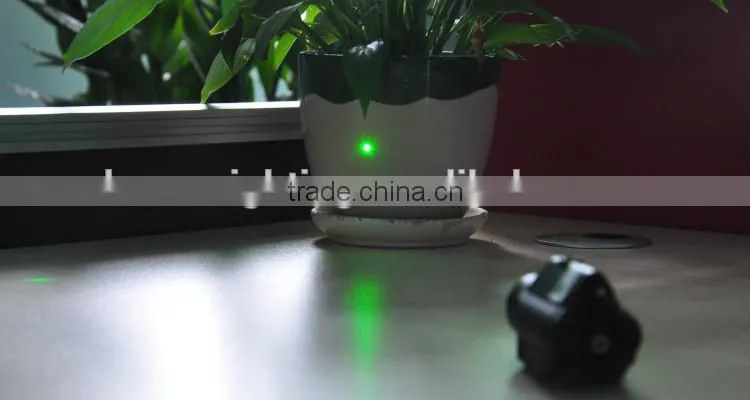 Tactical 300 Lumen LED Light plus green Laser Sight for gun