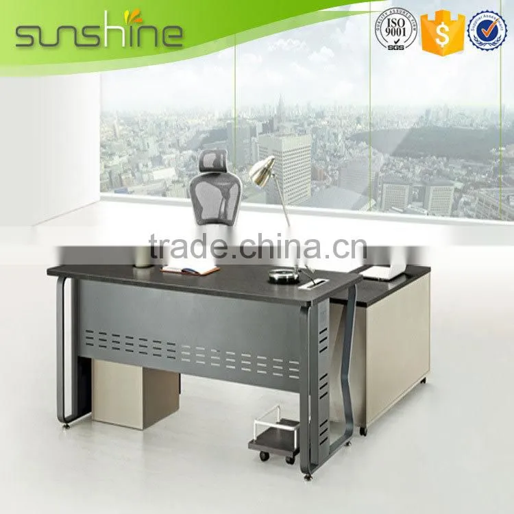 Guangzhou factory customized eco-friendly shiny executive desk