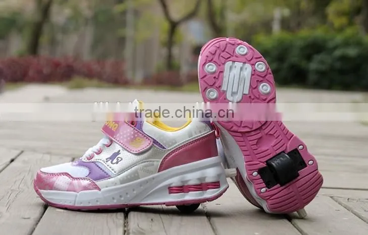 High quality fashion kids roller shoes with retractable one wheel