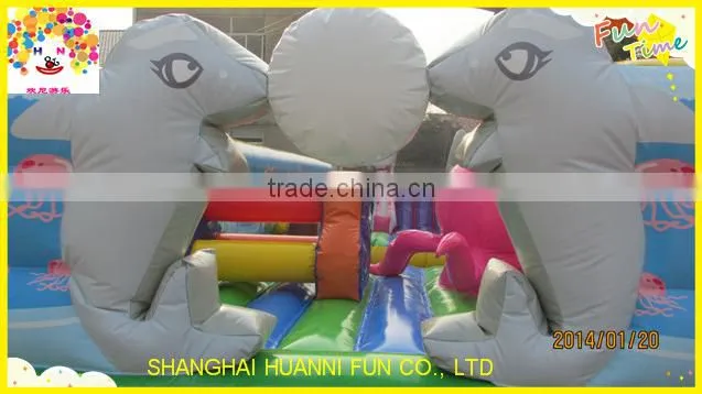 2015 customized PVC inflatable castle