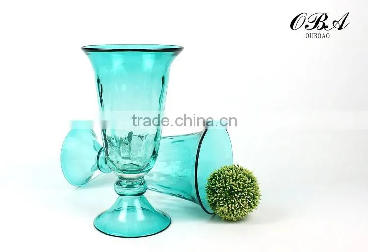 Wholesale direct sales creative glass vase for wedding centerpiece / Flower shape cheap glass flower vase for terrarium