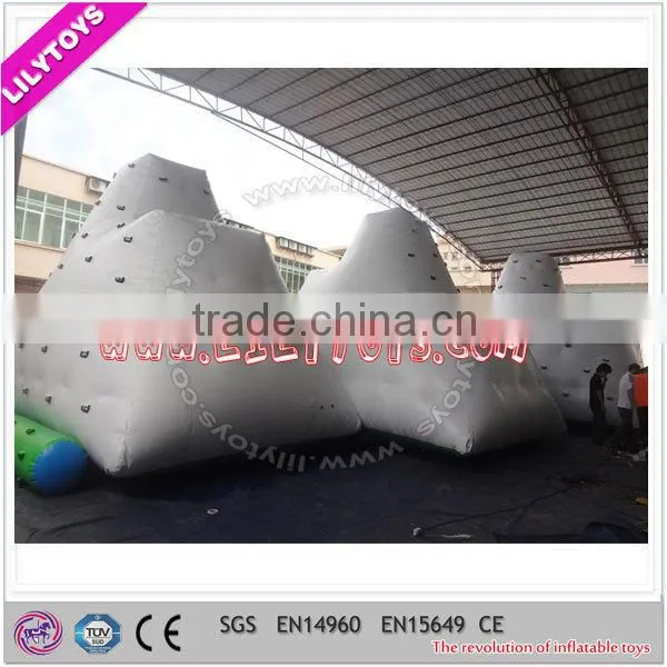 Hight quality inflatable lake toys/ Crazy inflatable water toys