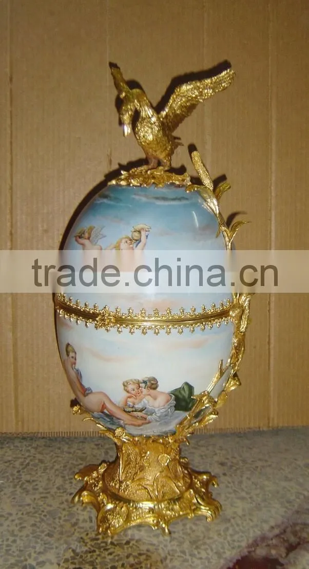 Luxury Royal Style Gilt Brass Soup Pot, Excellent Hand Painted Porcelain with Gold Plated Bronze Handle and Base Stockpot