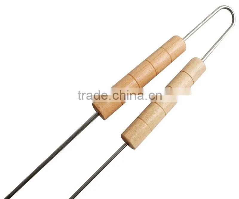 Wooden handle bbq tool set