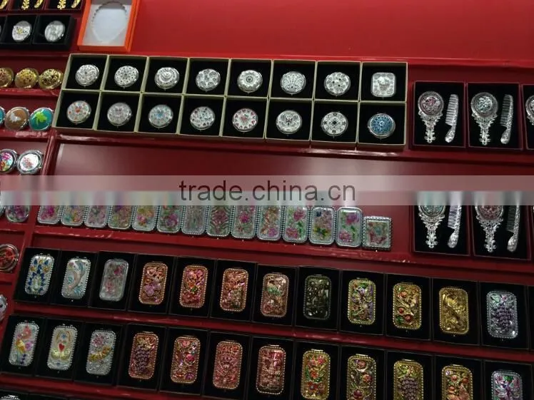 A Chinese Carnelian Handle Hand Mirror,Bronze Hollow Handle Oval Mirror + Comb Suit with Logo Customized