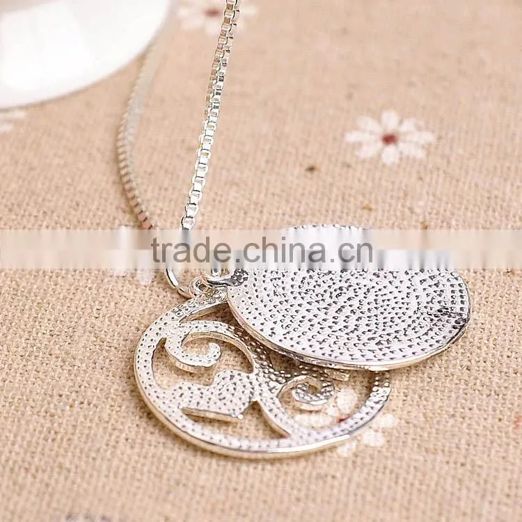 2015 European and American pop tree girlfriends love initial pendant necklace